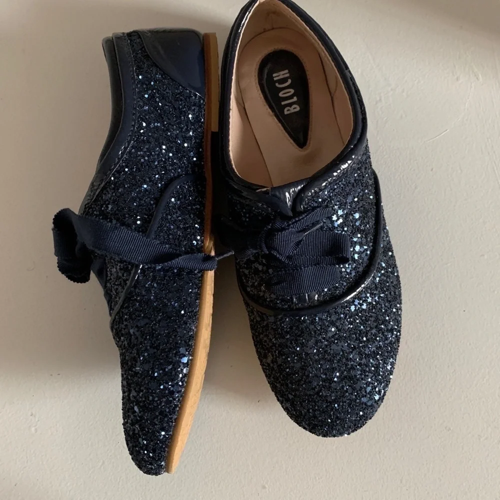 𝅺Bloch| Glitter/Sparkly Dress Shoes- Size 2 little girl